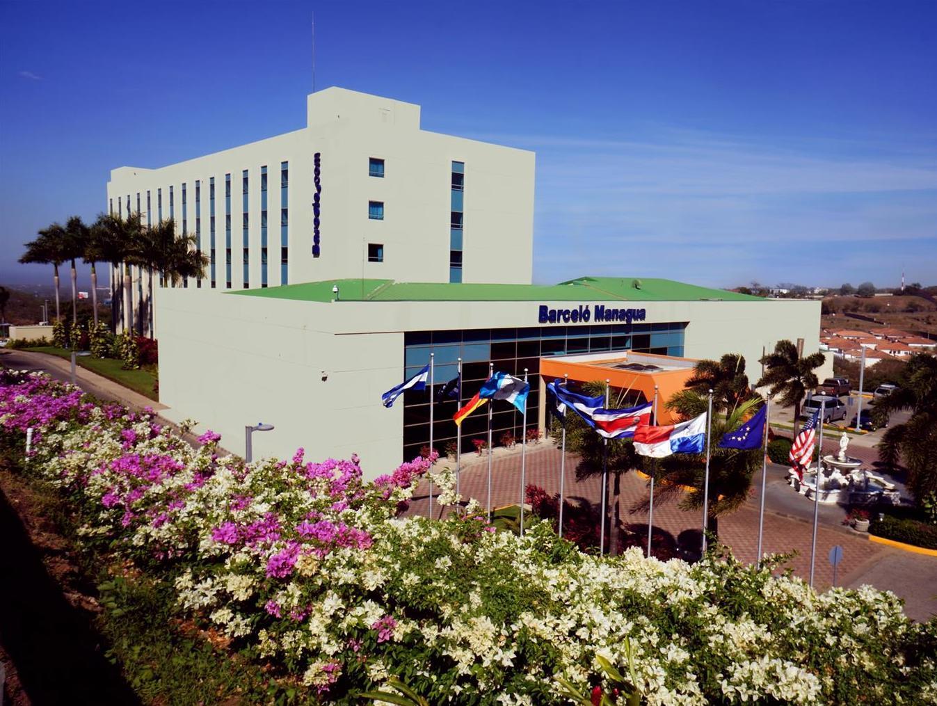 Hilton Doubletree By Hilton Managua Hotel Exterior photo