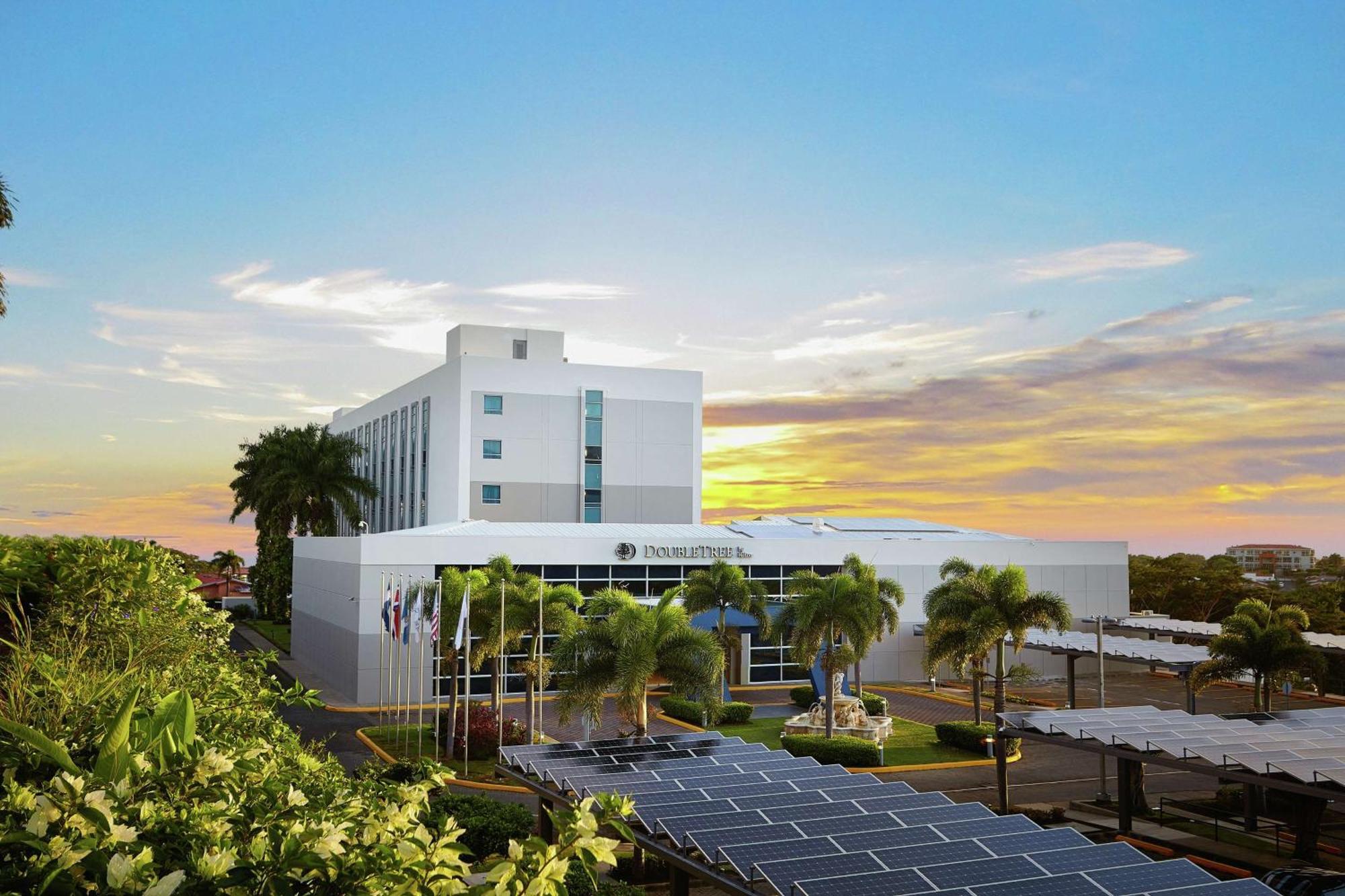 Hilton Doubletree By Hilton Managua Hotel Exterior photo